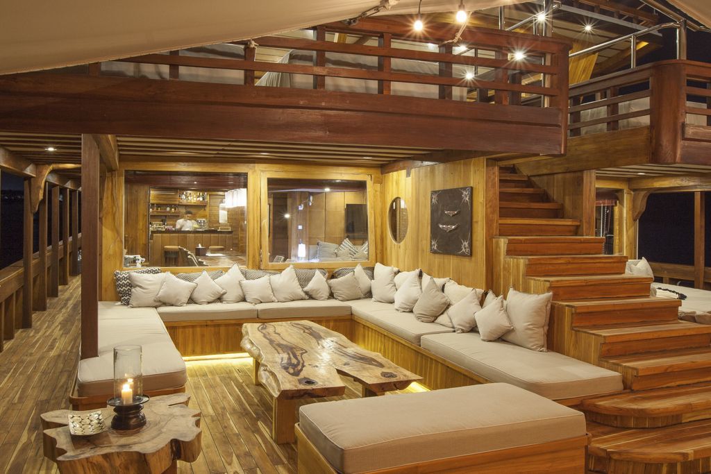 3d65aef3444fba657632ed186652e309.ultimate-yachts-indonesia-Prana23
