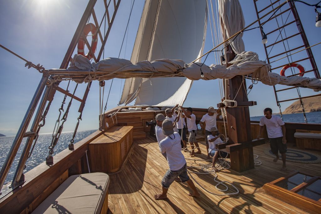 480178c04e30bf22e6e665ecd2ed70f7.ultimate-yachts-indonesia-Prana33