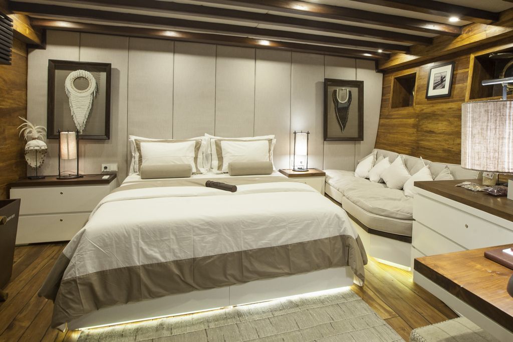 8444c42d60c889b8036ccfaa5a5576ae.ultimate-yachts-indonesia-Prana13