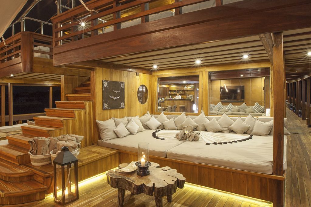 84a488d5acab7ce25ab0ae03f18ac51d.ultimate-yachts-indonesia-Prana07
