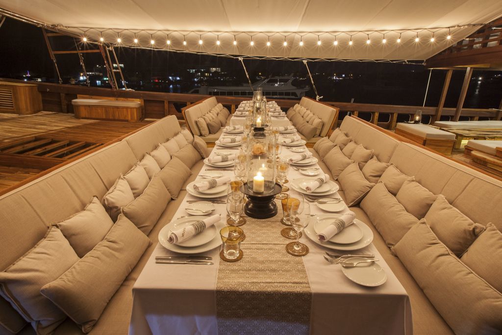 a0f9d323c05cdcc0c0608ee1ba123765.ultimate-yachts-indonesia-Prana17