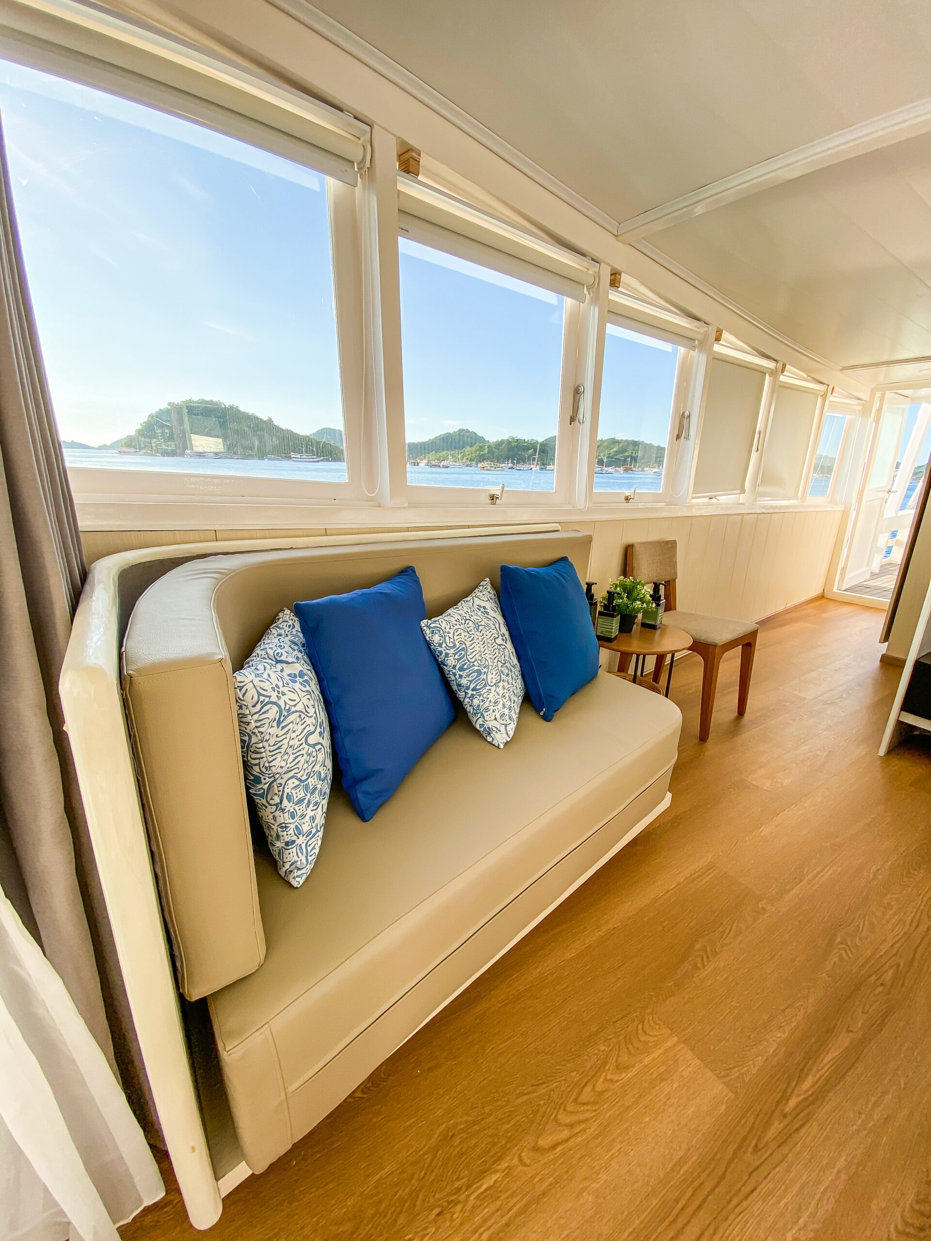Upper Deck Mentawai Room 4